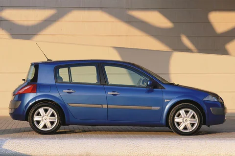 Renault Mégane 1.4 16V Expression Base 2002 view 5