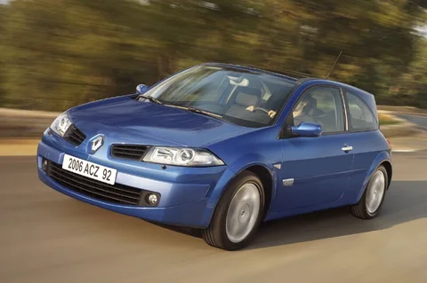 Renault Mégane 1.4 16V Expression 2006 view 3