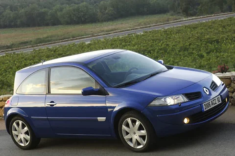 Renault Mégane 1.4 16V Expression 2006 view 5