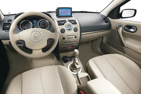 Renault Mégane 1.4 16V Expression 2006 view 9