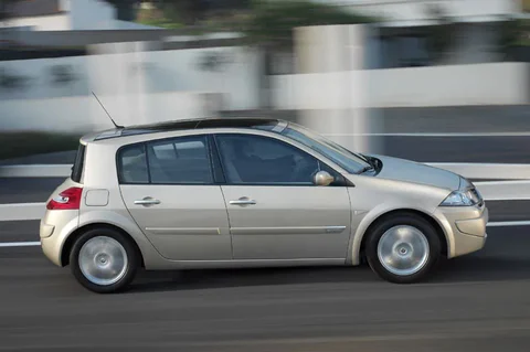 Renault Mégane 1.4 16V Expression 2006 view 6