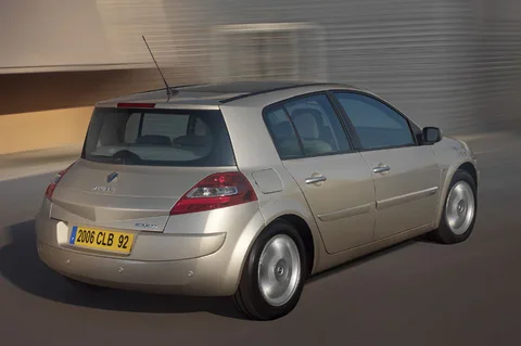 Renault Mégane 1.4 16V Expression 2006 view 8
