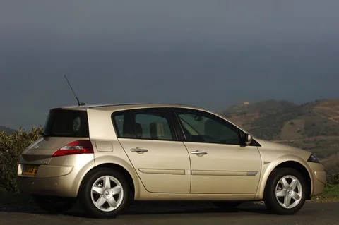 Renault Mégane 1.4 16V Expression 2006 view 12