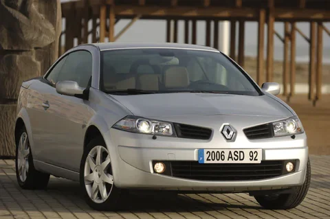 Renault Mégane C-C 2.0 dCi 150 Privilège 2006 view 7