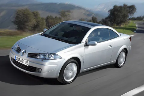 Renault Mégane C-C 2.0 dCi 150 Privilège 2006 view 9
