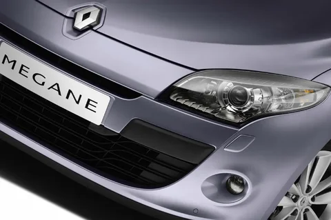 Renault Mégane dCi 110 Expression 2010 view 5
