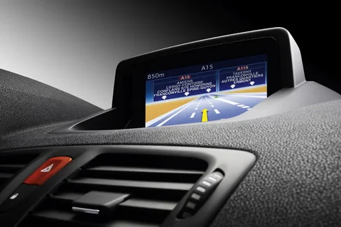 Renault Mégane dCi 110 Expression 2010 view 11