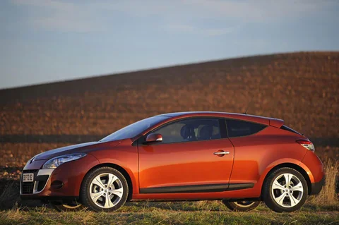 Renault Mégane Coupé dCi 90 Expression 2009 view 11