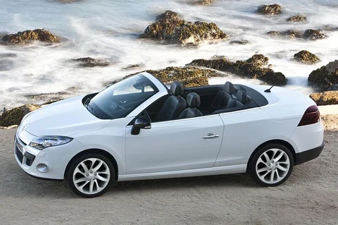 Renault Mégane Coupé-Cabriolet dCi 110 Privilège 2010 view 12