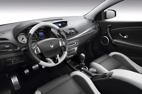 Renault Mégane Coupé dCi 110 Expression 2012 view 2