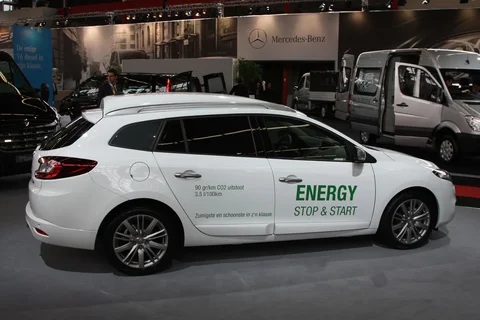 Renault Mégane Van dCi 110 Expression 2012 view 3