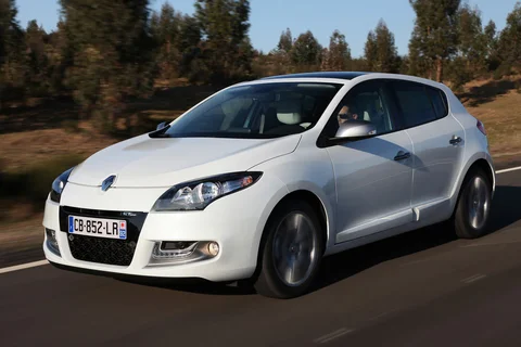 Renault Mégane TCe 180 GT 2012 view 6