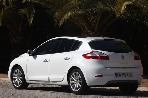 Renault Mégane TCe 180 GT 2012 view 11