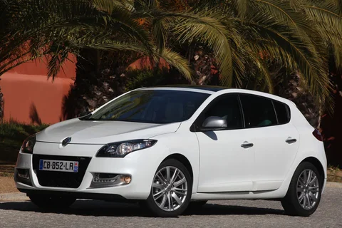 Renault Mégane TCe 180 GT 2012 view 12