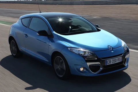 Renault Mégane Coupé dCi 110 Expression 2012 view 8
