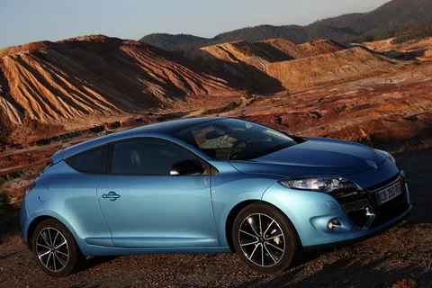 Renault Mégane Coupé dCi 110 Expression 2012 view 11