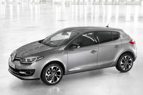 Renault Mégane TCe 130 Bose 2013 view 3