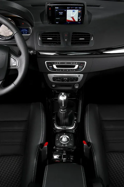 Renault Mégane Estate dCi 110 Expression 2013 view 5