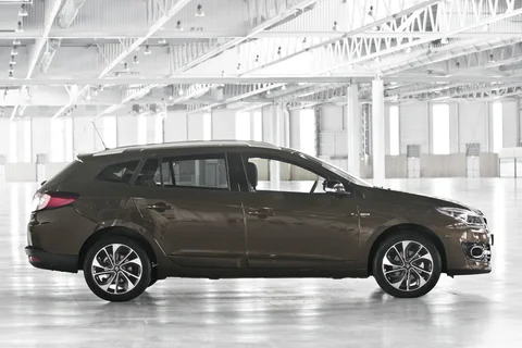 Renault Mégane Estate dCi 110 Expression 2013 view 9
