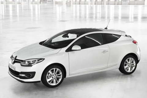 Renault Mégane Coupé dCi 110 Bose 2013 view 10