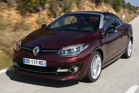 Renault Mégane Coupé-Cabriolet TCe 130 Energy Privilège 2014 view 2