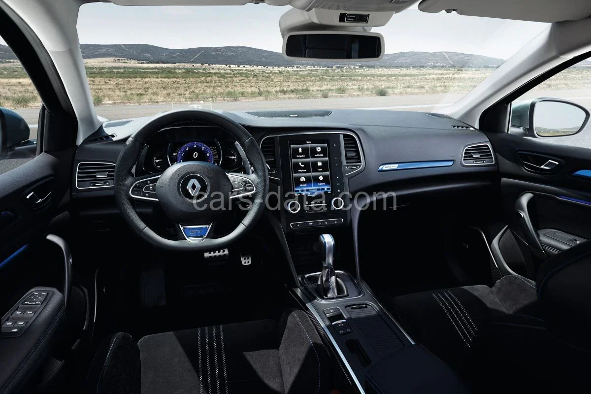 Renault Mégane TCe 115 Limited 2018 front view