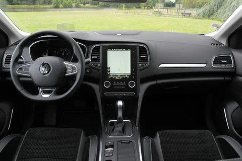 Renault Mégane Estate dCi 110 Limited 2017 view 4