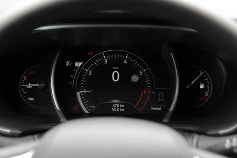 Renault Mégane Estate dCi 110 Limited 2017 view 6