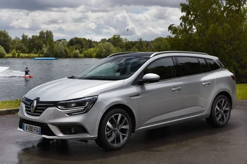 Renault Mégane Estate dCi 110 Limited 2017 view 11
