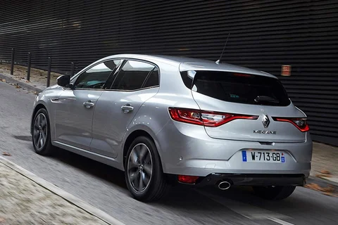 Renault Mégane TCe 115 Limited 2018 view 6