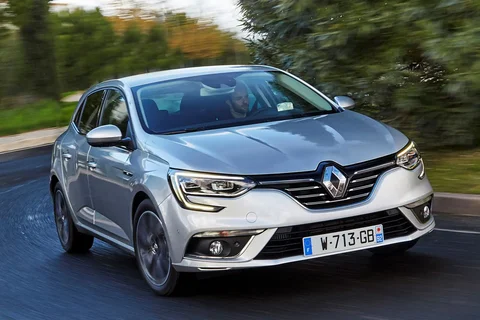 Renault Mégane TCe 115 Limited 2018 view 10