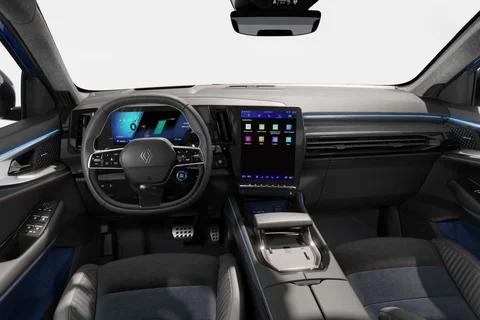 Renault Rafale hybrid 200 Techno 2024 view 3
