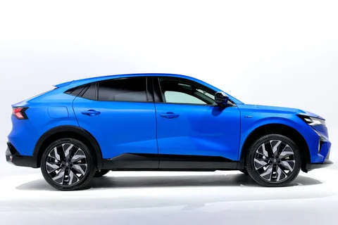 Renault Rafale hybrid 200 Techno 2024 view 6