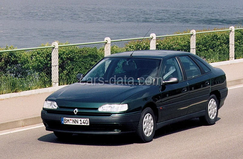 Renault Safrane 2.2i 1995 front view