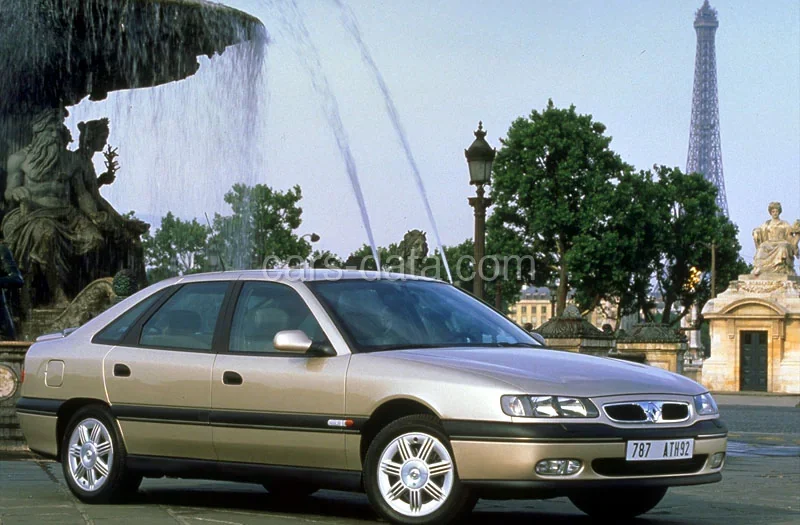 Renault Safrane RXE 2.2 dT 1996 front view