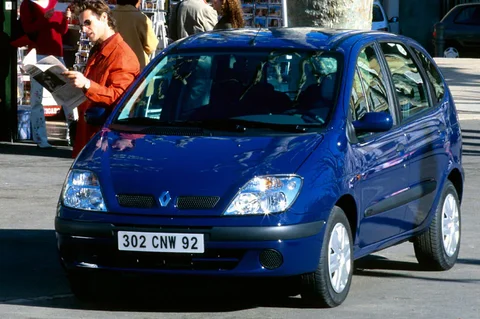 Renault Scénic RT 1.4 16V 1999 view 5