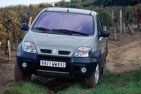 Renault Scénic RX4 1.9 dCi 2000 view 3