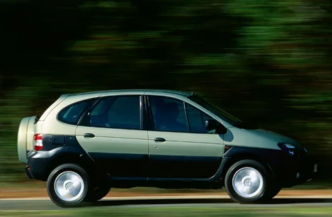 Renault Scénic RX4 1.9 dCi 2000 view 4