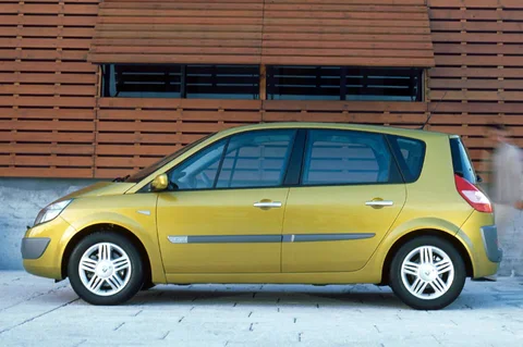 Renault Scénic 2.0 16V Expression Luxe 2003 view 2