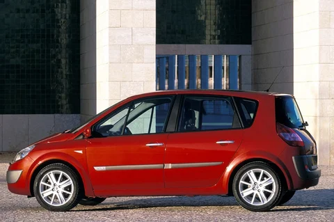 Renault Scénic 2.0 16V Expression Luxe 2003 view 5