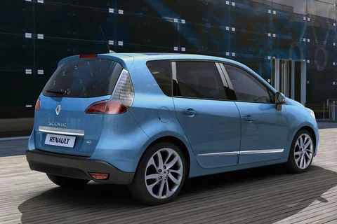 Renault Scénic dCi 110 Dynamique 2012 view 3