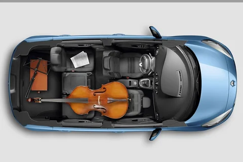 Renault Scénic dCi 110 Dynamique 2012 view 6