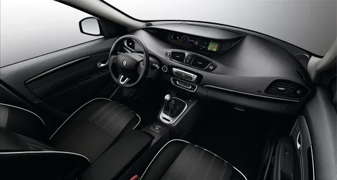 Renault Scénic dCi 110 Bose 2013 view 8