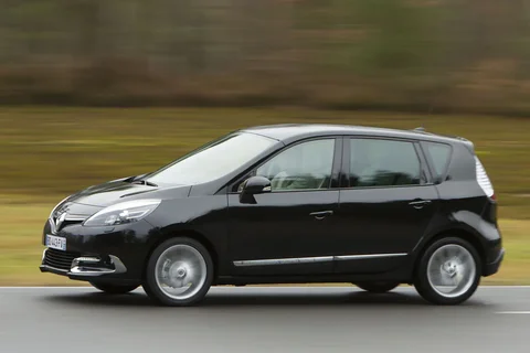 Renault Scénic dCi 110 Bose 2013 view 10