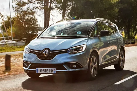 Renault Scénic Grand Scénic dCi 110 Initiale Paris 2017 view 10