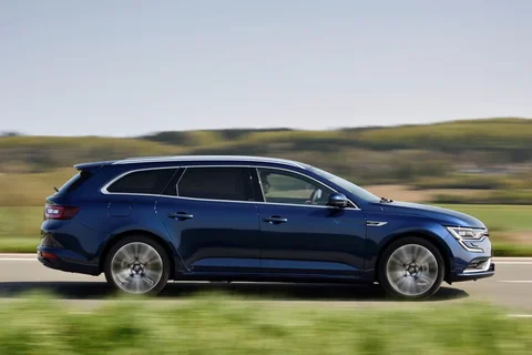 Renault Talisman Estate TCe 200 Initiale Paris 2016 view 11