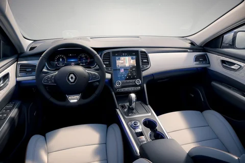 Renault Talisman TCe 160 Business Initiale Paris 2020 view 4