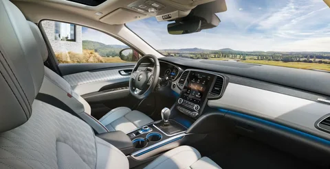 Renault Talisman TCe 160 Business Initiale Paris 2020 view 8