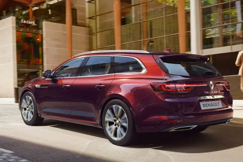 Renault Talisman Estate TCe 160 Business Initiale Paris 2020 view 3