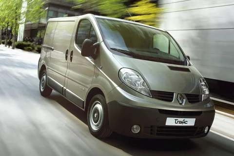 Renault Trafic L2H2 T29 2.0 dCi 90 2011 view 3